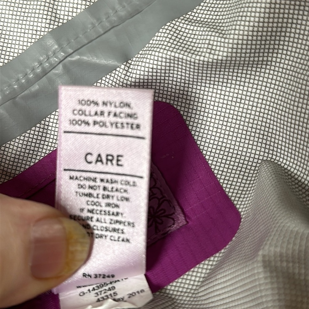REI Hooded Rain Jacket Nylon Fuchsia Windbreaker hidden hood Coat, XL 18  Great! - Picture 11 of 11